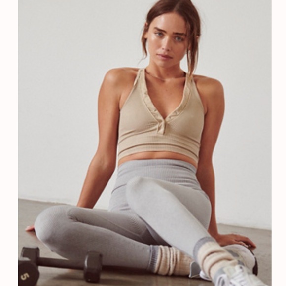 Free People Happiness Runs Henley Stone Eagle M/L - Picture 1 of 7